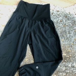 Roll-down Swift Gaucho-Style Crop
